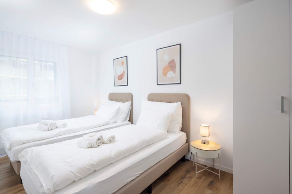 egekmr1qqqa94ulj8vf4