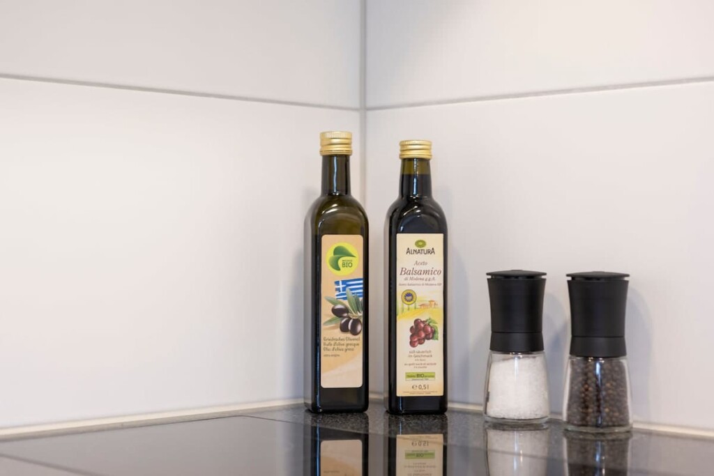 02da868c 95f7 42 QWZoH