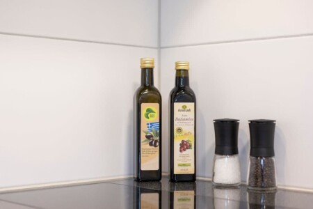 02da868c 95f7 42 QWZoH