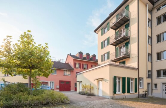 0b37c210 0199 48 EZeMQ