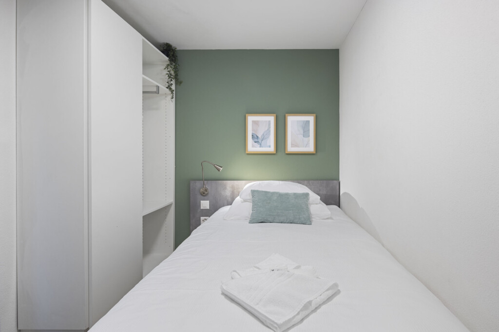 ZRH AUS EZ Standard 102 web (3 von 26)